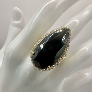 Akkad black rhinestone pear shaped cocktail Ring NWT